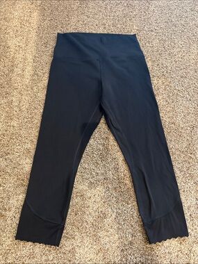 lululemon athletica Black High-Waist Capri Leggings